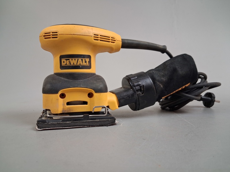 DeWalt. Planslip D26441.