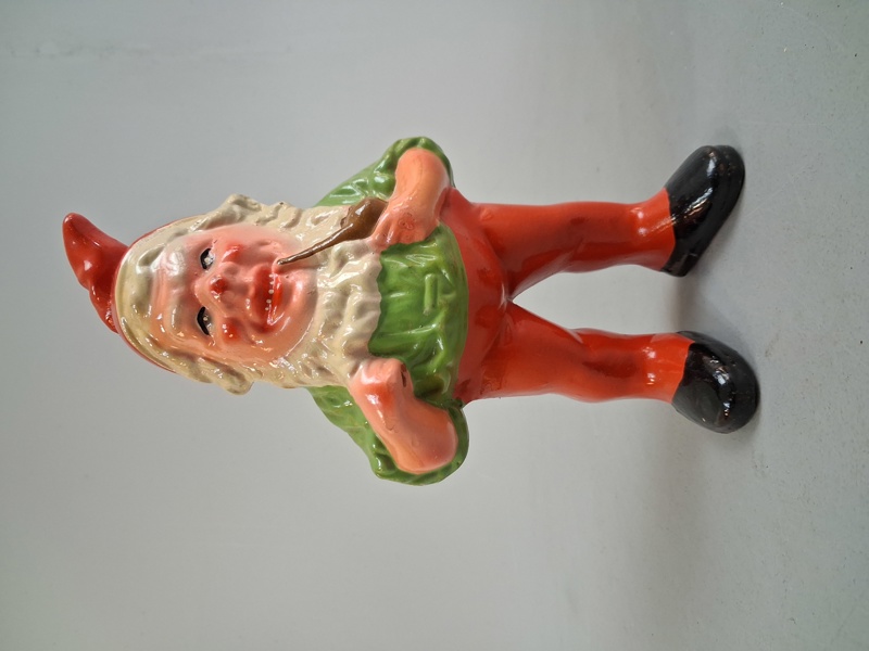 Tomte. Gräfenroda. Tyskland. Terrakotta.