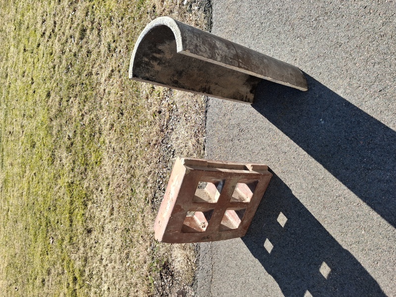 2 Keramik föremål. Höganäs & Skromberga.