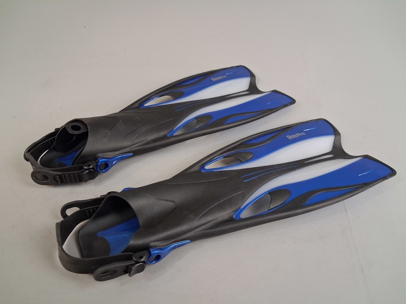 Sim/dykfötter. Seapro. 38-42.