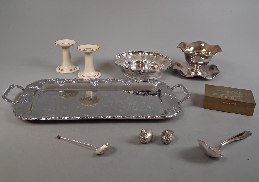 Diverse. Bl.a Nysilver m.m.