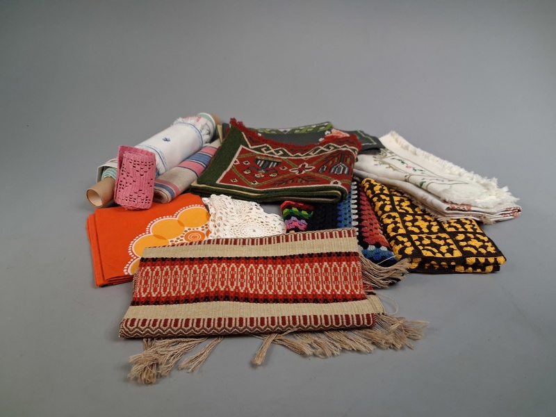 Diverse textil, handarbete.