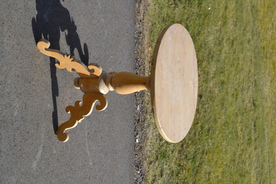 Pelarbord. 1900-Talets första del.