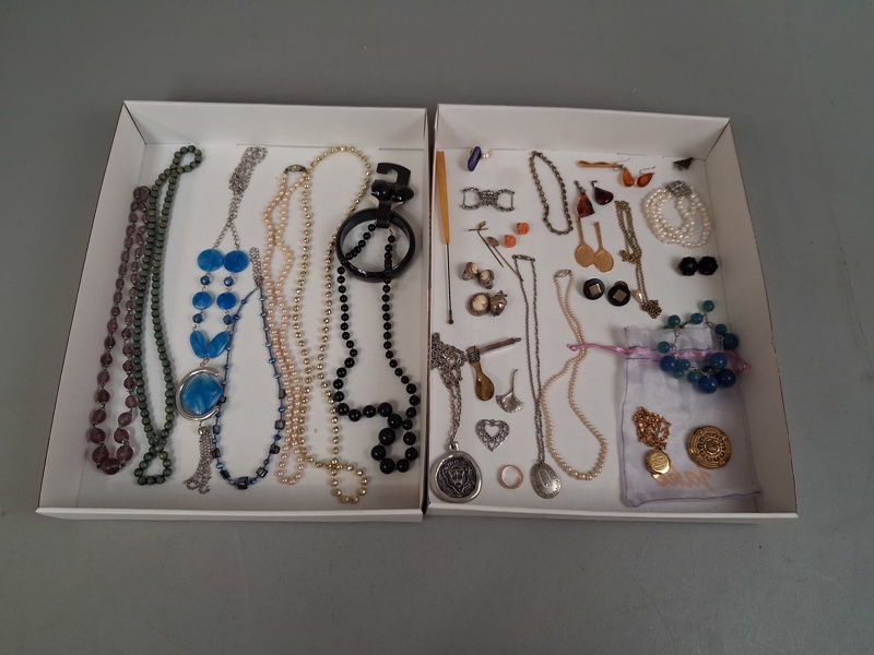 Diverse Bijouterier.