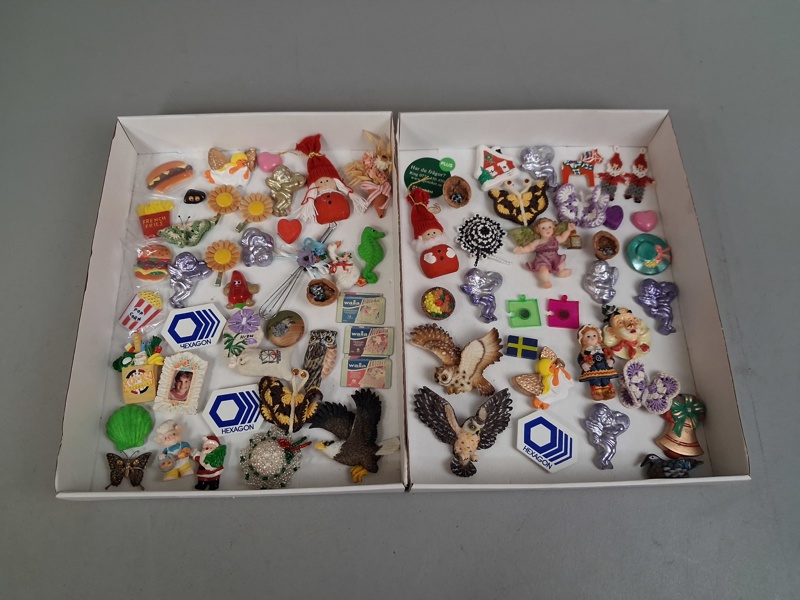 Diverse kylskåpsmagneter.