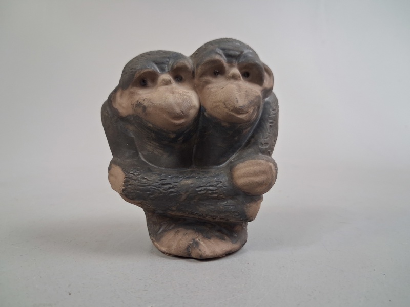 ESTER WALLIN, Upsala Ekeby. Figurin.