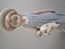 Figurin. Lladro. Flicka med docka.