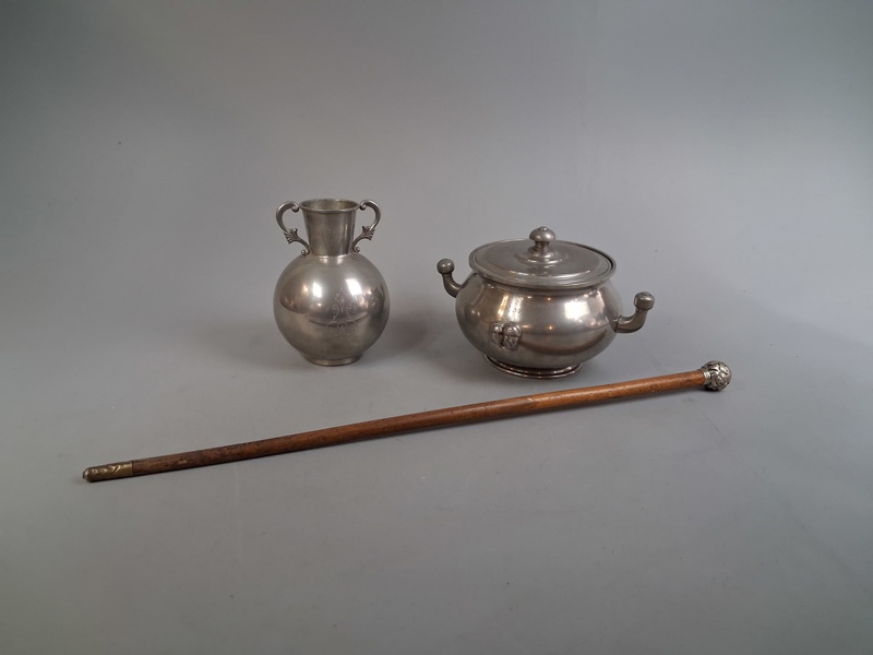 Terrin & Käpp, Provniens Jöns Nilsson Edenberga gården & vas.