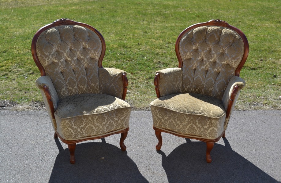 2 Fåtöljer. Rokokostil, 1900-talets första hälft.