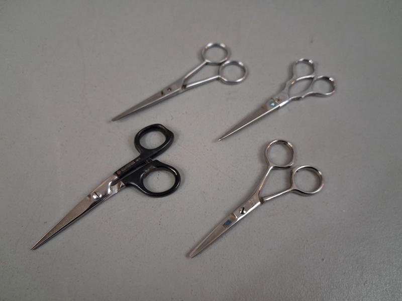 4 Frisörsaxar. Inox, Yasaka, Joewellex & Kasho.
