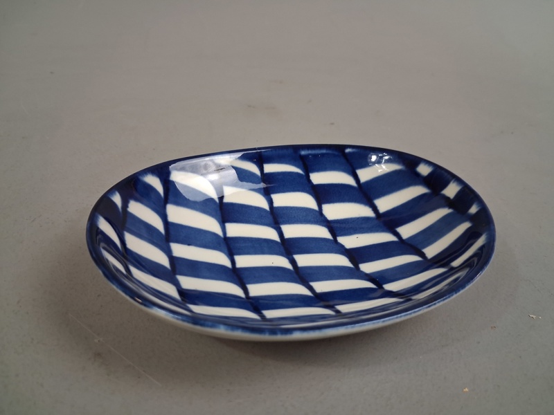 STIG LINDBERG. Skål/fat. Studiohanden.