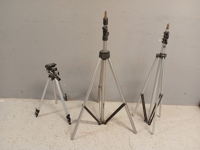 3 Stativ. Bl.a Dixi.