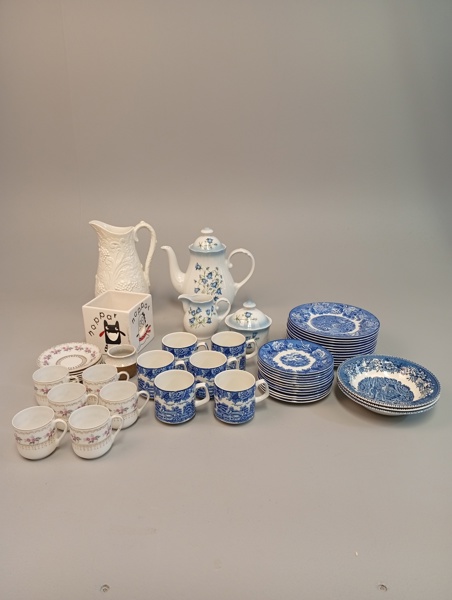 Diverse porslin. & keramik. Bl.a Svaneholm, Wedgwood m.m. 