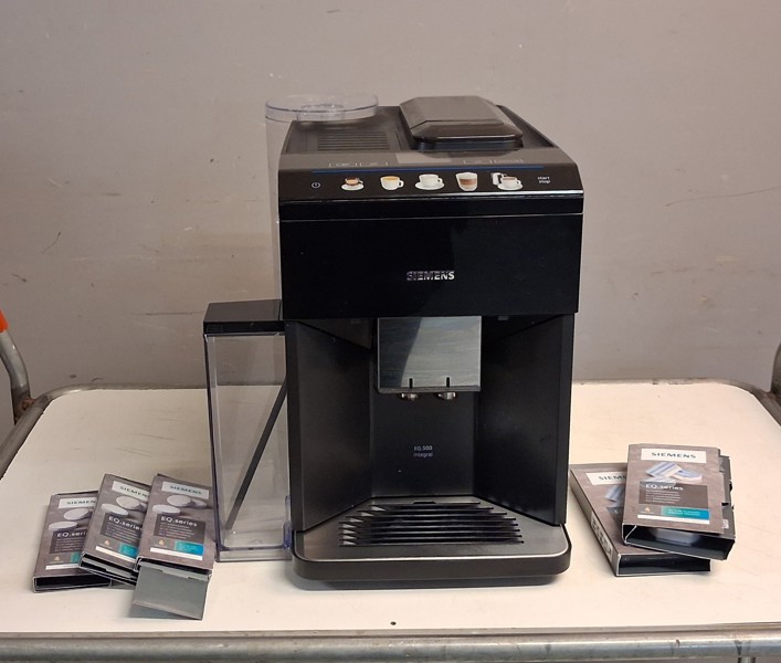 Kaffemaskin, Siemens med avkalknings/rengörings tabletter