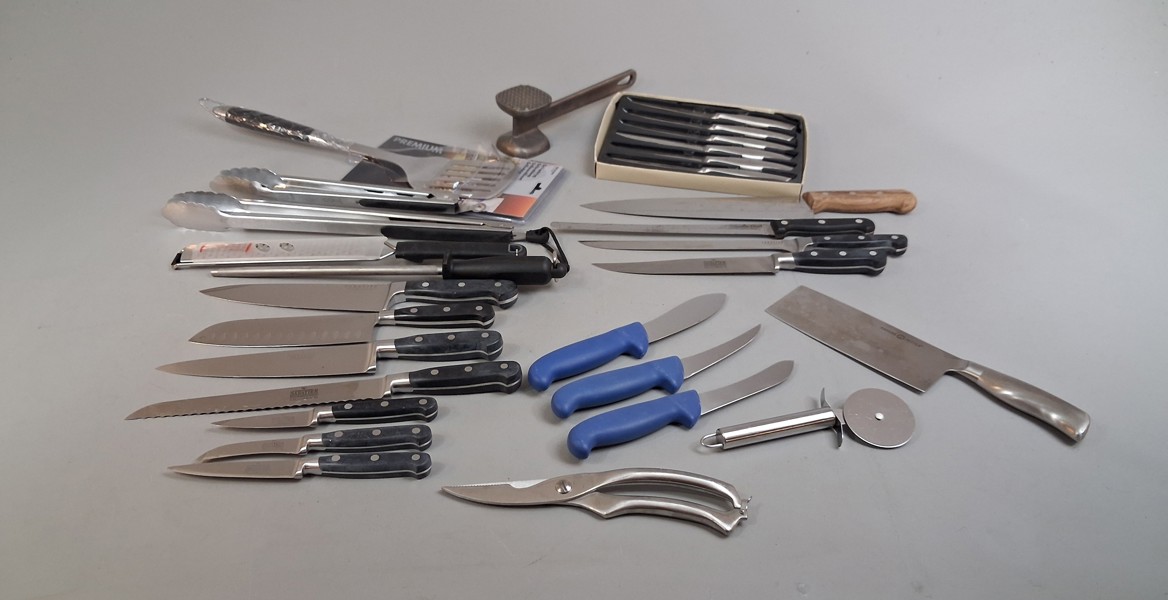 Diverse knivar m.m.