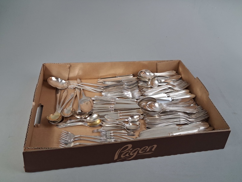 Bestick, "Svensk spets", 202 delar, Nysilver.