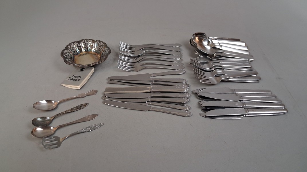 Diverse bestick & skål. Bl.a Gense, Accenten m.m.