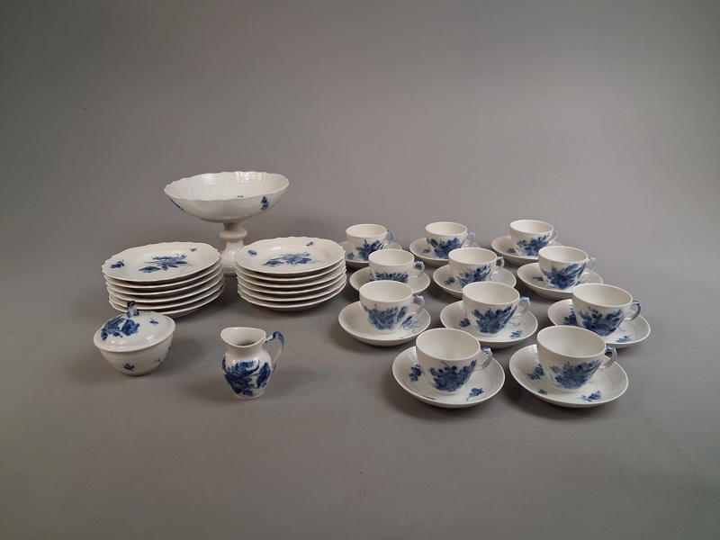 Royal Copenhagen. "Blå Blomster".