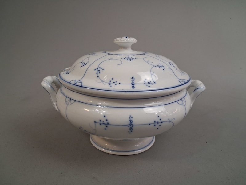 Villeroy & Boch. Soppterrin, "Dresden".