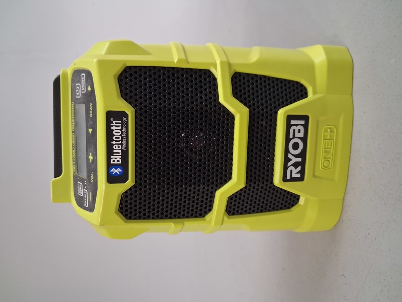 RYOBI. Radio med Bluetooth, R18R.