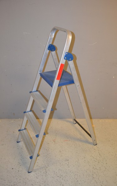 Lättmetallstege. Plastmetall i Värnamo AB.