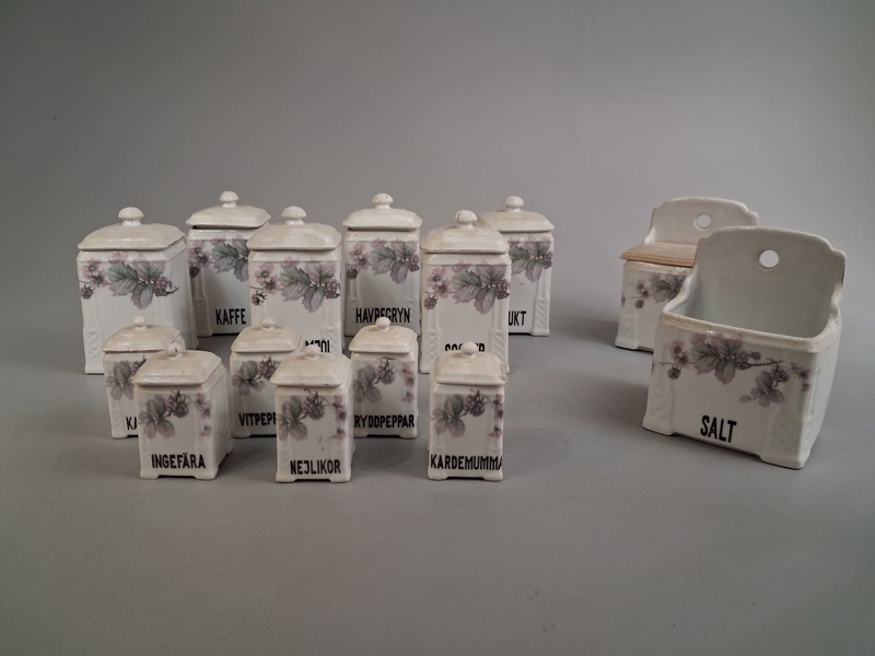 Kryddburkar. Victoria China.