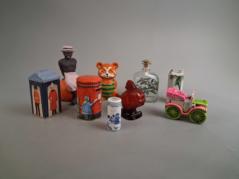 Diverse. Bl.a Snapsflaska Holmegaard.