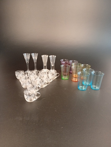 Diverse Selterglas, snapsglas v-hyttan m.m.