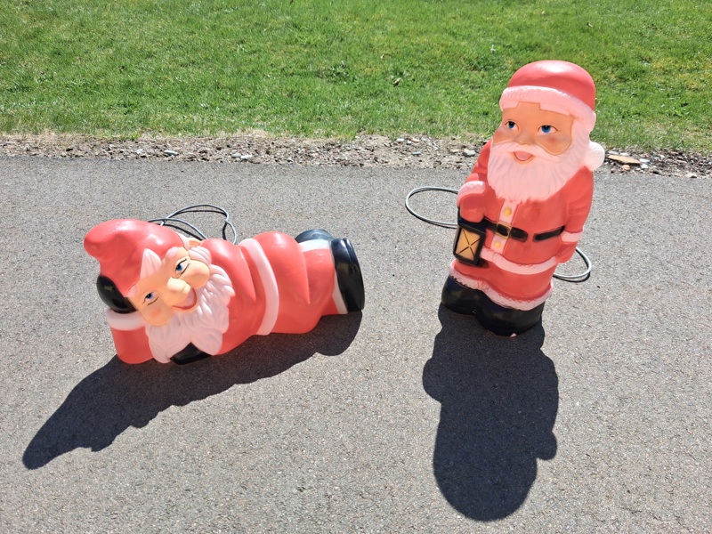 2 Plast tomtar, Utomhus, belysning.