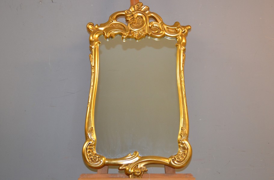 Spegel. G&T AB Glas & Trä Hovmantorp.