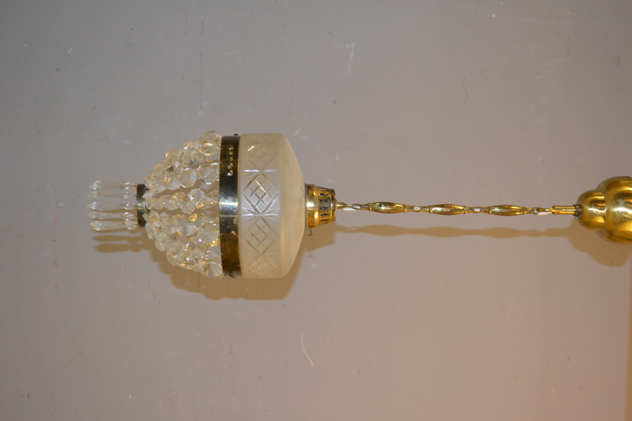 Taklampa. Jugend, mässing, glas & prismor. 