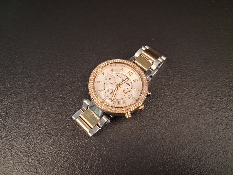 MICHAEL KORS. Damklocka.