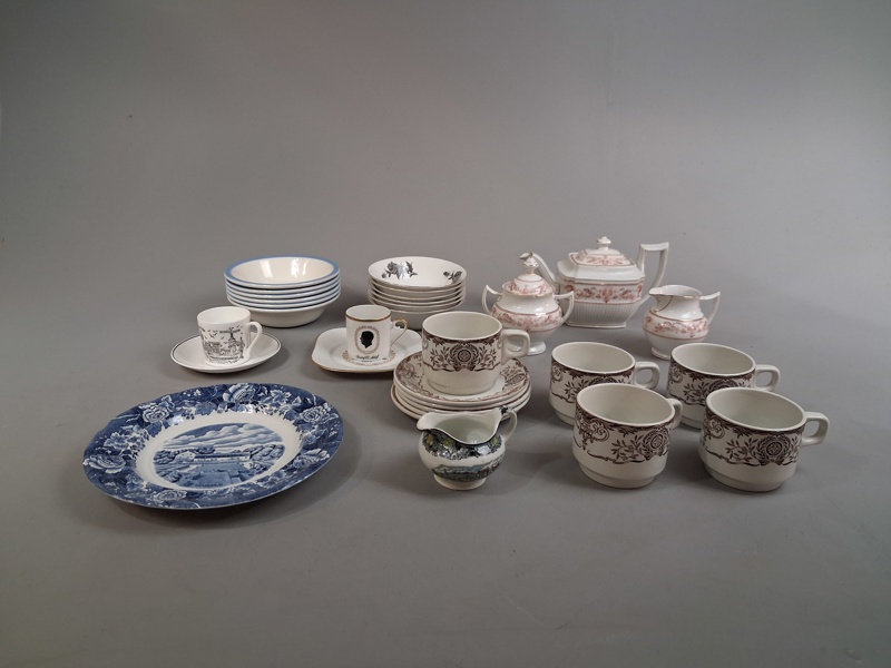 Diverse porslin & keramik.