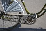 Äldre damcykel. Crescent, renoveringsobjekt, ommålad.
