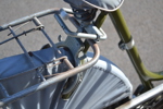 Äldre damcykel. Crescent, renoveringsobjekt, ommålad.