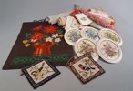 Diverse textil, bonader, dukar.