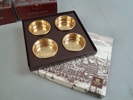 8 Underlägg/coasters, Scandia guld & 4 punchbägare, Scandia silver.