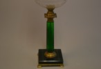 Bordsfotogenlampa. 1900-Talets första hälft, mässing & glas.