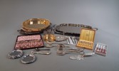 Brickor & bestick. Bl.a Nysilver.