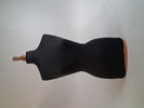 Torso. Kvinna. Skyltdocka.