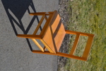 Mindre skrivbord & stol. Barnmodell. 1900-Talets mitt.