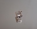 Halsbands hänge, 18K vitguld med smaragder, 1,79gram samt halskedja, silver, 1,72gram.