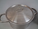 Gryta 6,5Liter & Kungsörs behållare med tappkran 10Liter.