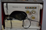 Symaskin. Husqvarna 2000.