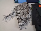 Diverse scarfsar.