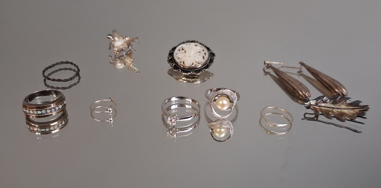 Smycken. Silver, 19,5gram, syratestat.
