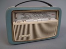 Äldre radio Akkord & kamera Zeiss.