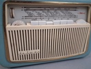 Äldre radio Akkord & kamera Zeiss.