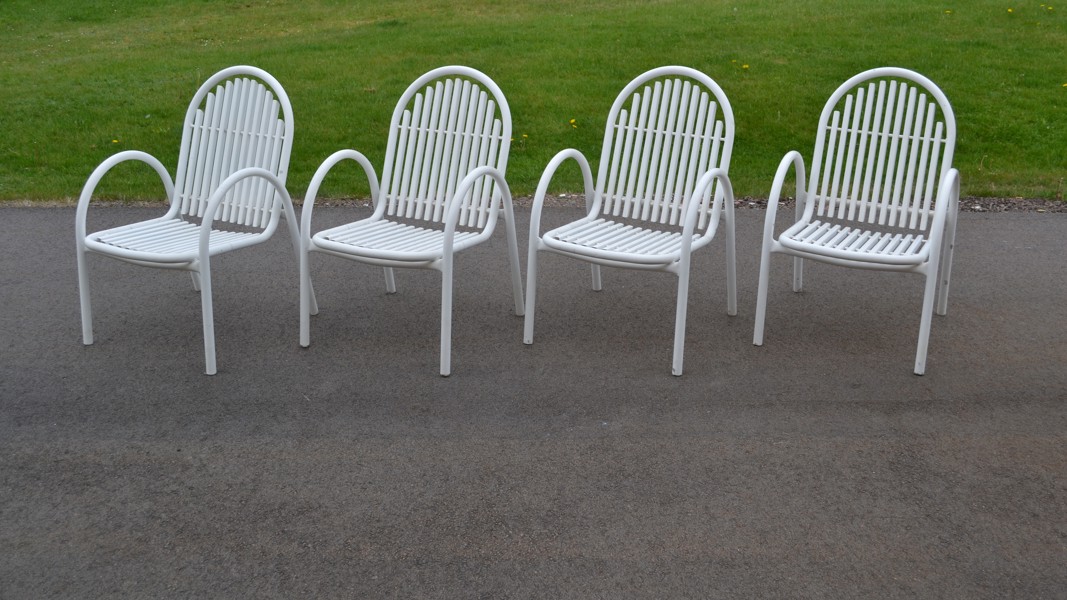 4 Trädgårdsstolar. Målad aluminium, möjligtvis Italien.
