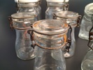 Diverse konserveringsburkar. Glas.